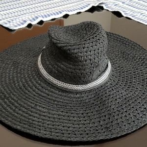 Black wide-brim hat